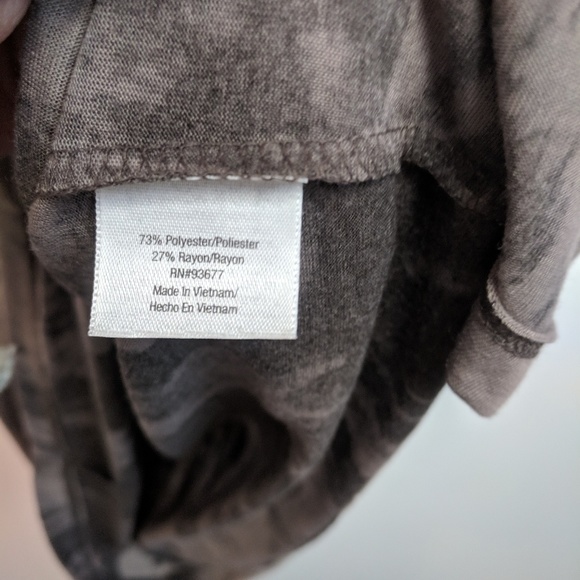 NWT  a.n.a. Print Short Sleeve Top Size XL - Picture 4 of 7